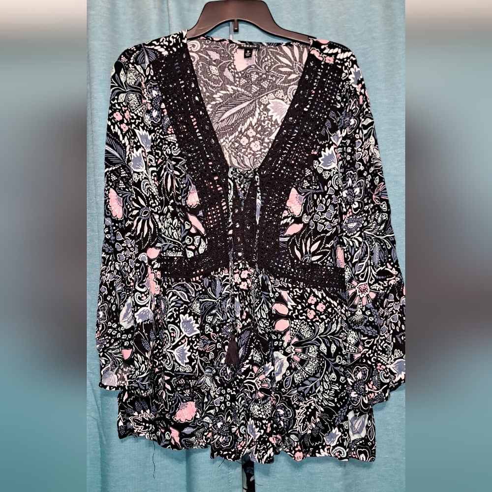 Torrid design blouse